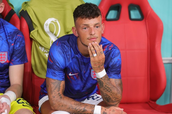 Ben White of England on the bench during the FIFA World Cup, WM, Weltmeisterschaft, Fussball Qatar 2022 match between England and USA at Al Bayt Stadium, Al Khor, Qatar on 25 November 2022. PUBLICATIO ...