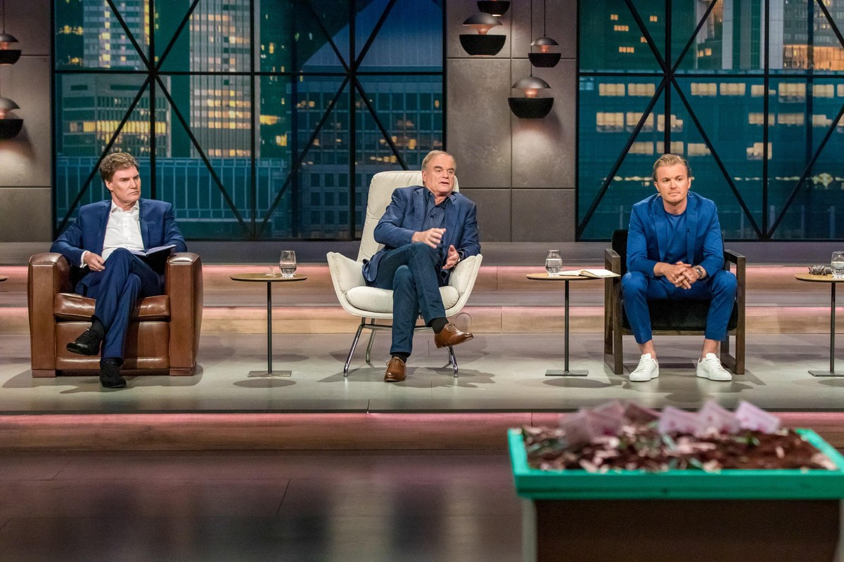 Hannes Füting (l.), Katja und Sven Seevers präsentieren mit _rePAQ" plastikfreie Folienverpackungen. Sie erhoffen sich ein Investment von 600.000 Euro für 10 Prozent der Anteile an ihrem Unterneh ...