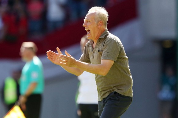 Christian Streich Trainer SC Freiburg, Fu�ball, DFB-Pokal 1. Runde, Saison 2022/2023, 1. FC Kaiserslautern - SC Freiburg, 31.07.2022, Fritz Walter Stadion, Kaiserslautern, Deutschland, zmdz, ** DFB &a ...