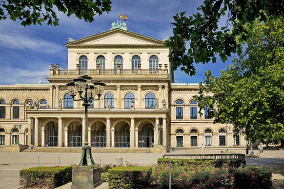 Staatsoper Hannover, Deutschland, Niedersachsen, Hannover Staatsoper Hannover, Hanover State Opera, Germany, Lower Saxony, Hanover BLWS674176 *** State Opera Hanover, Germany, Lower Saxony, Hanover St ...