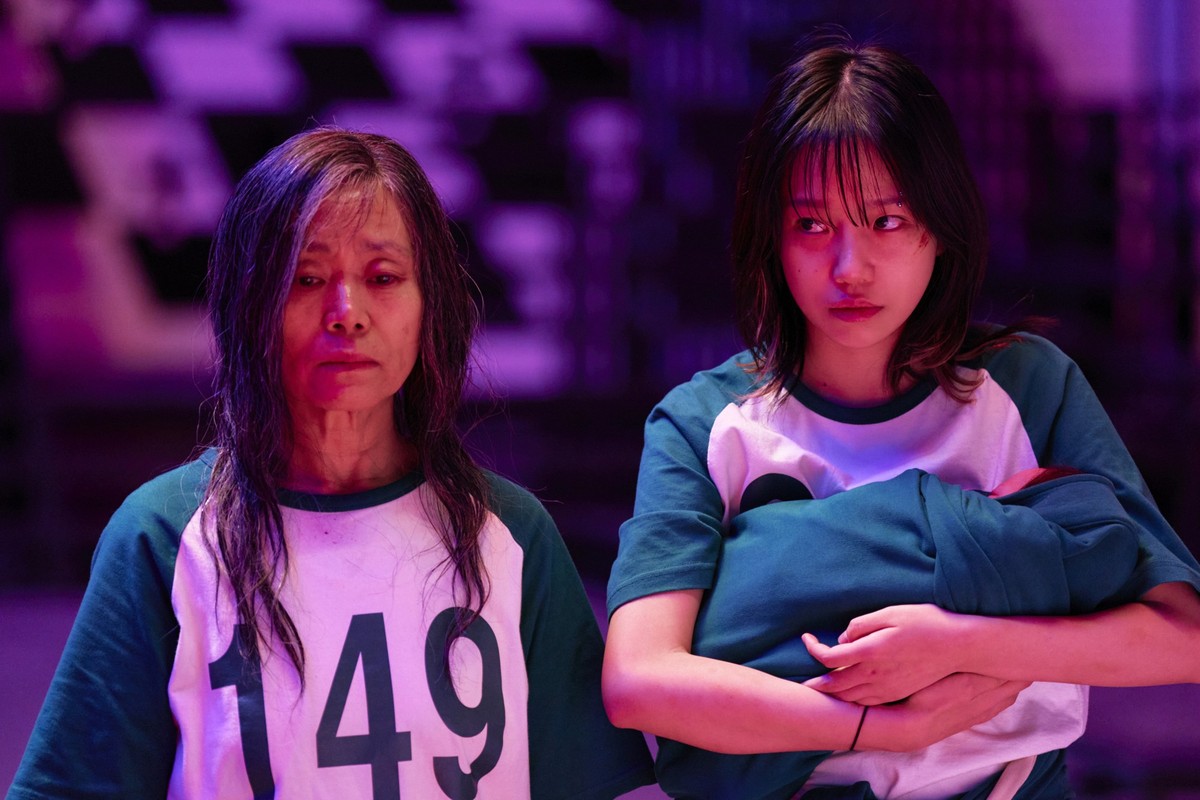 Squid Game S3 (L to R) Kang Ae-sim as Geum-ja, Jo Yu-ri as Jun-hee in Squid Game S3 Cr. No Ju-han/Netflix © 2025
