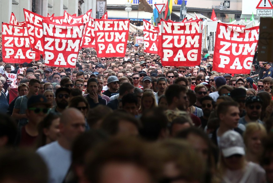 Bayerns Grüne klagen gegen das Polizeiaufgabengesetz 