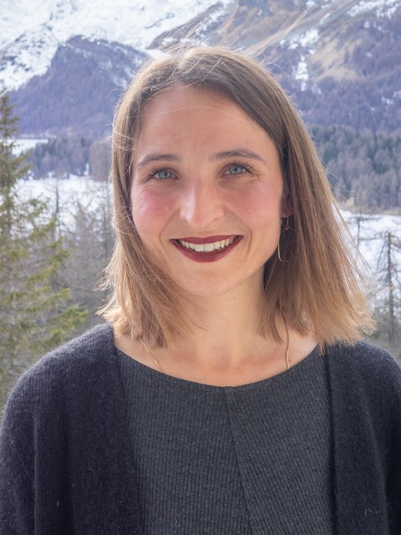 Noëmi Seewer doktoriert und forscht an der Universität Bern zum Thema Einsamkeit.