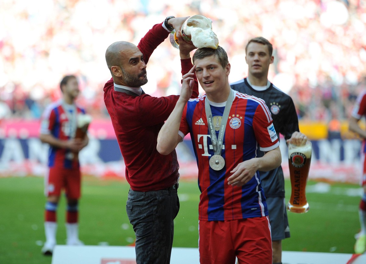 Mögen sich bis heute: Pep Guardiola (l.) und Toni Kroos.