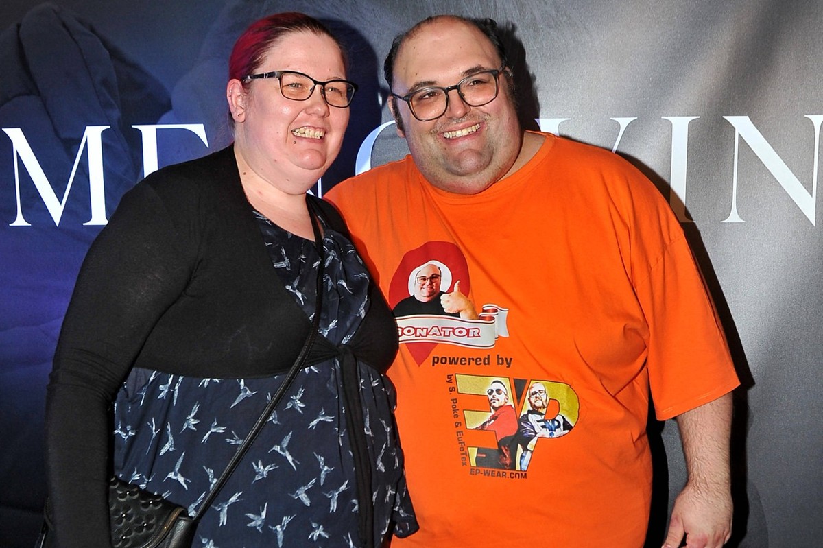 Menowin Fröhlich: In Ewikeit . Ingo Wieczorek und seine Frau Annika Peters anläßlich der Premiere der neuen Single In Ewikeit von Menowin Fröhlich am 05.01.2023 im Mio Club Köln. 20230105MWI53861 ***  ...