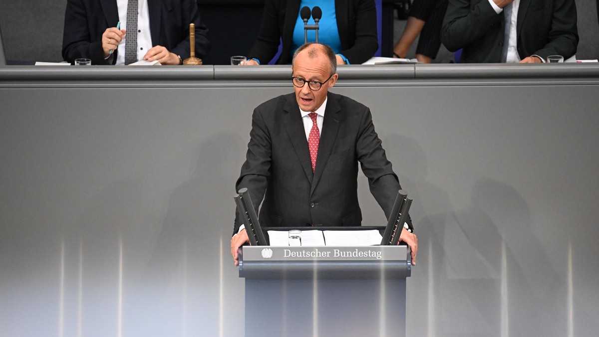 17.09.2025, Berlin: Bundeskanzler Friedrich Merz (CDU) spricht während der Generaldebatte zum Haushalt 2025 im Bundestag. Die Generaldebatte ist der Höhepunkt der Haushaltsberatungen im Bundestag. Fot ...