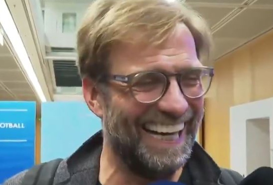 Jürgen Klopp hat viel zu lachen in diesen Tagen: Schließlich sind seine Reds Tabellenführer.