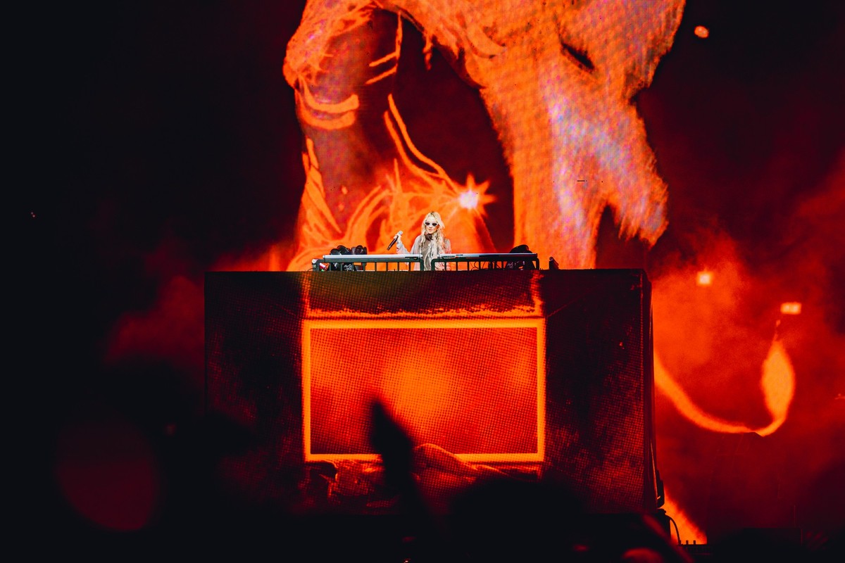 INDIO, CALIFORNIA - APRIL 13: (FOR EDITORIAL USE ONLY) Grimes performs at the Sahara Stage at the 2024 Coachella Valley Music And Arts Festival - Weekend 1 - Day 2 at Empire Polo Club on April 13, 202 ...