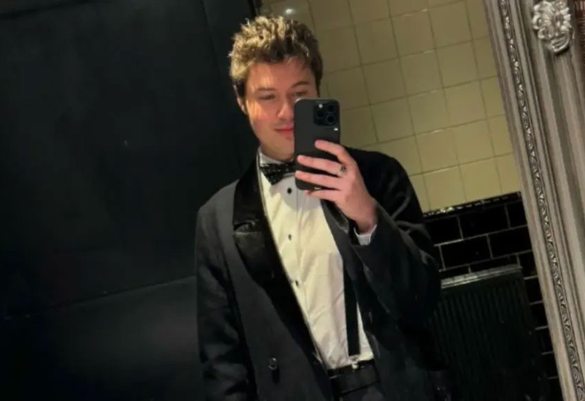 Alexander Westwood ist aus "Sex Education" bekannt.