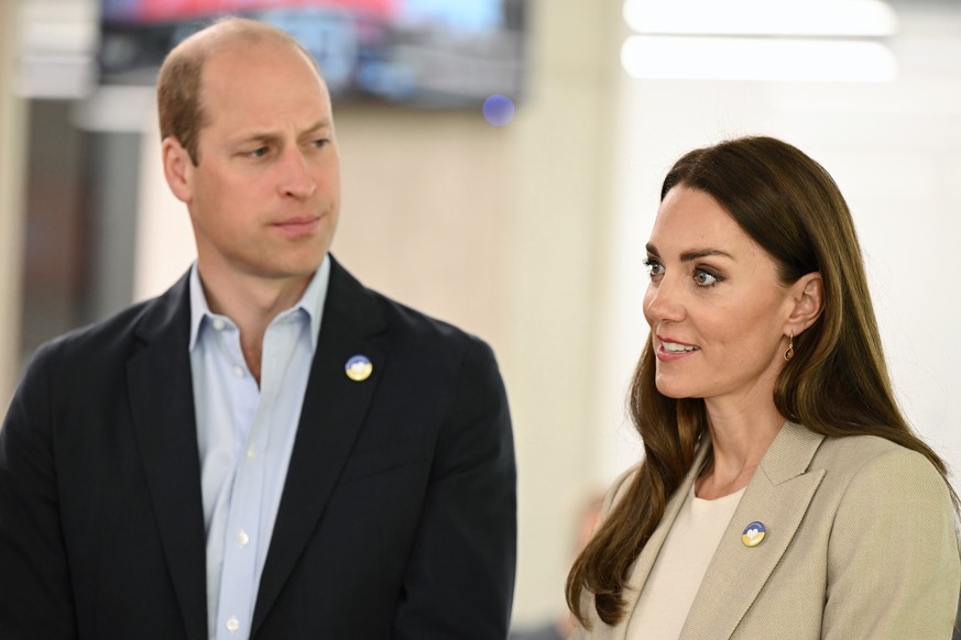 Prinz William und seine Frau, Herzogin Kate, bedankten sich bei der sterbenden Moderatorin Deborah James, die vielen Krebskranken durch ihr Engagement Hoffnung gab. 