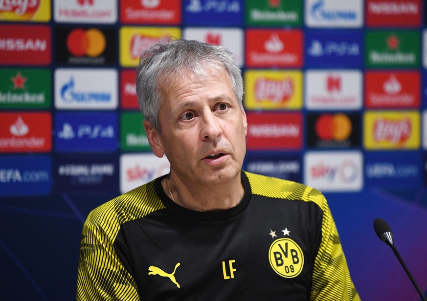 FUSSBALL CHAMPIONS LEAGUE SAISON 2019/2020 Vorrunde Gruppe F Inter Mailand - Borussia Dortmund 22.10.2019 Pressekonferenz im Giuseppe Meazza Stadion: Trainer Lucien Favre Borussia Dortmund FOOTBALL CH ...