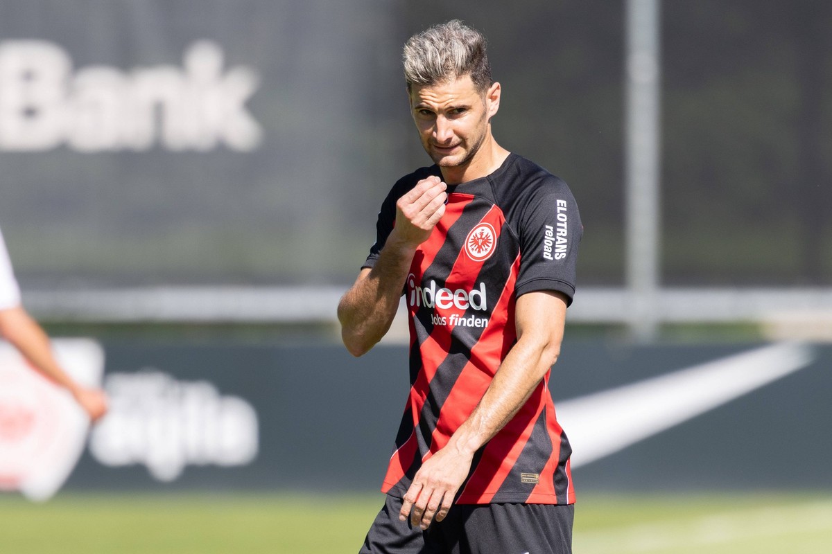 Eintracht Frankfurt - SV Wehen Wiesbaden, Testspiel Lucas Alario Eintracht Frankfurt, 21. Testspiel zwischen Eintracht Frankfurt und dem SV Wehen Wiesbaden am 7. September 2023 im Deutsche Bank Park i ...