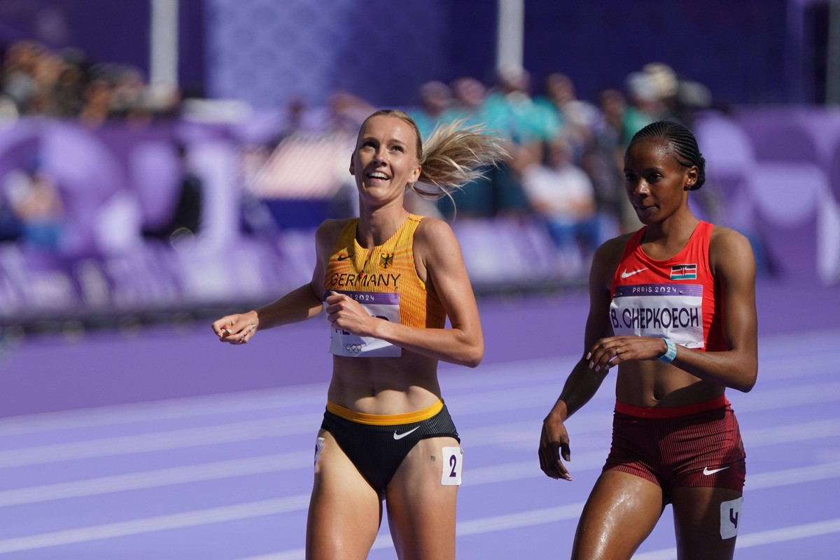 Olympic Games, Olympische Spiele, Olympia, OS Paris 2024, Olympische Spiele 2024, 26.07-10.08.2024 , Leichtathletik, Track and Field, 3000m Hindernislauf vorlauf, Lea Meyer Deutschland *** Olympic Gam ...