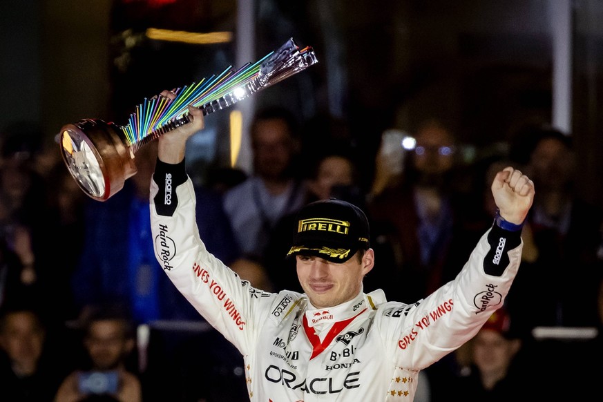 LAS VEGAS - Max Verstappen Red Bull Racing cheers after winning the Las Vegas Formula 1 Grand Prix at the Las Vegas Strip Circuit in Nevada. ANP SEM VAN DER WAL F1 Grand Prix of Las Vegas 2022/23 xVIx ...