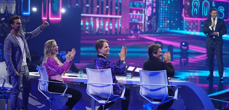 Florian Silbereisen, Ilse DeLange, Toby Gad and Thomas Anders formed the jury team for the first "DSDS"-Live show.
