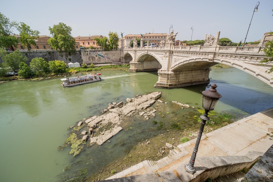 Die Trockenheit hat auch Rom mit voller Wucht erreicht: Dieser Flusspegel liegt 1,5 Meter unter dem Normalpegel.