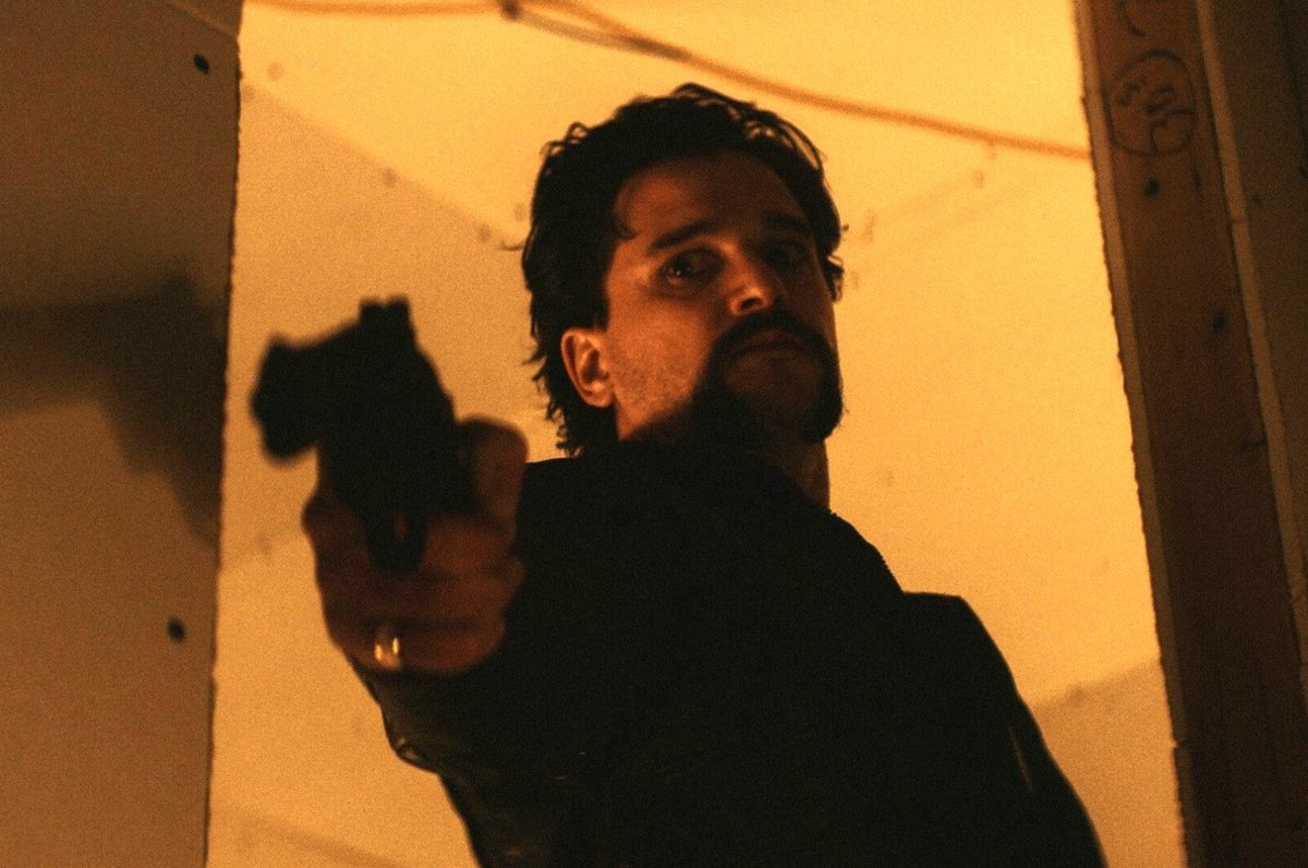 Kit Harington zeigt sich von einer abgründigen Seite.