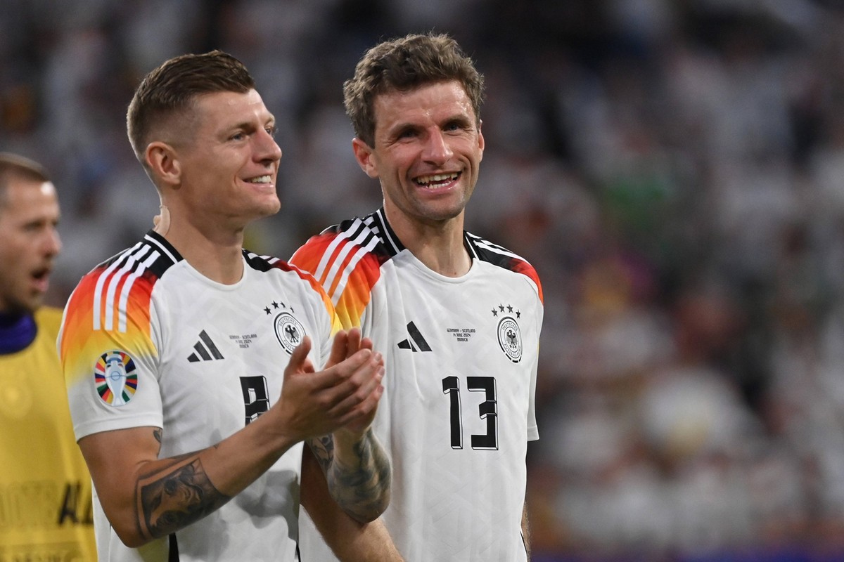 14.06.2024, xjrdrx, Fussball EM 2024, Deutschland - Schottland emspor, v.l. Jubel Freude ueber den Sieg bei Toni Kroos Deutsche Fussball Nationalmannschaft DFB Thomas M