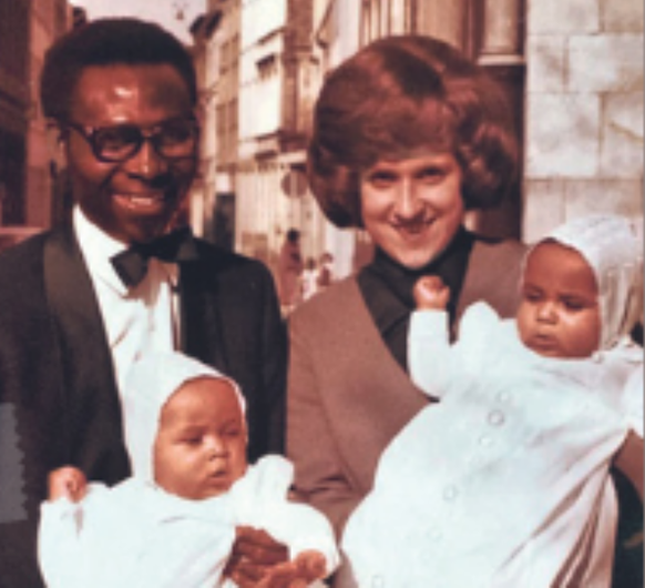 Daniel Aminati mit seiner Zwillingsschwester Keturah und seinen Eltern