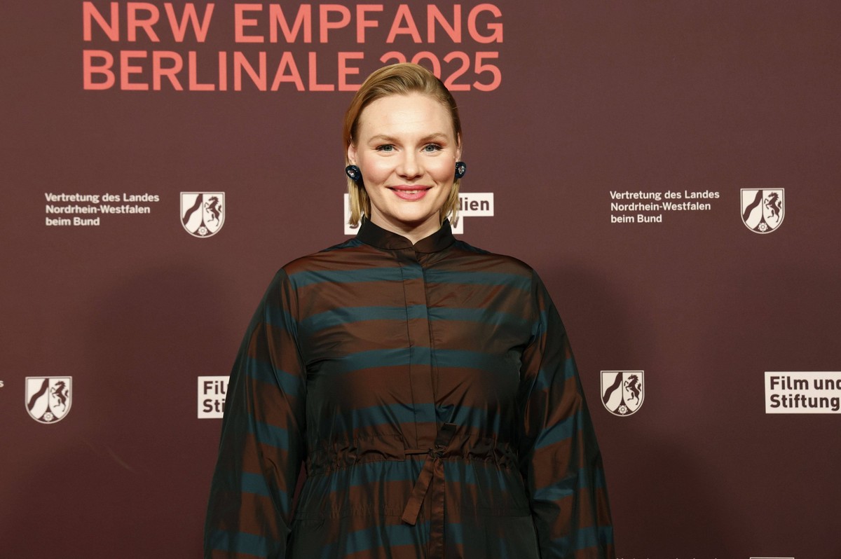 Rosalie Thomass beim 22. NRW Empfang des Landes NRW und der Film- und Medienstiftung NRW im Rahmen der Berlinale 2025 in der Vertretung des Landes Nordrhein-Westfalen. Berlin, 16.02.2025 *** Rosalie T ...