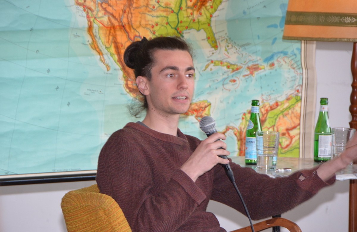 Vincent Gewert ist seit 2019 bei Fridays for Future und kümmert sich vor allem um die Kampagnenplanung.
