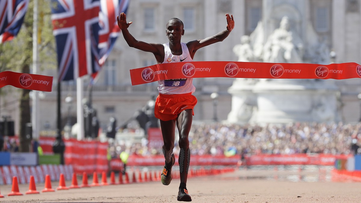 Kenya's Eliud Kipchoge reacts after crossing the finish line to win the Men's race in the London Marathon in central London, Sunday, April 22, 2018.(AP Photo/Kirsty Wigglesworth)