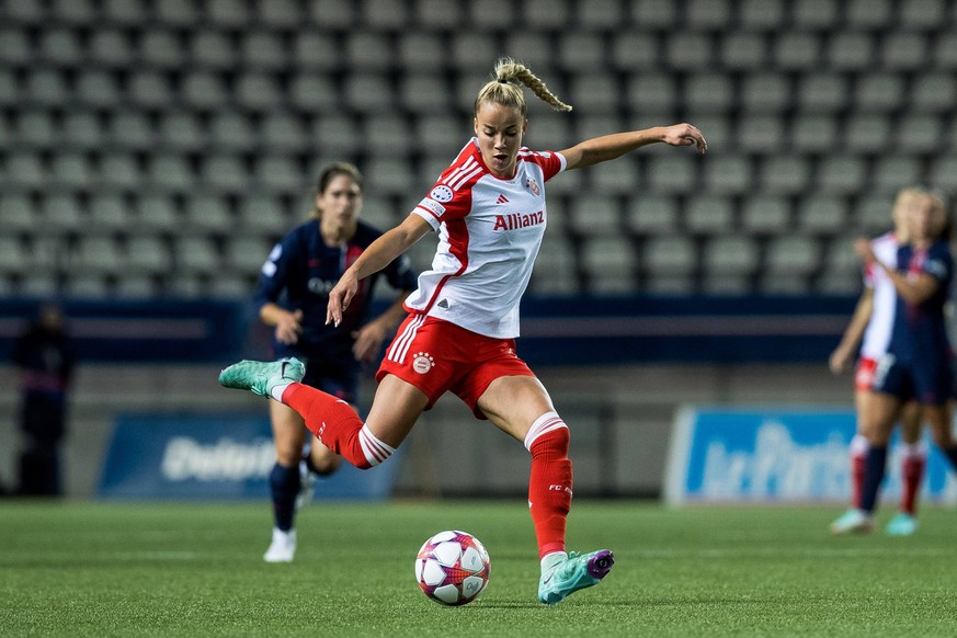 UEFA Womens Champions League: Paris Saint-Germain - FC Bayern Muenchen 23.11.2023 Giulia Gwinn FC Bayern Muenchen, 7 schie