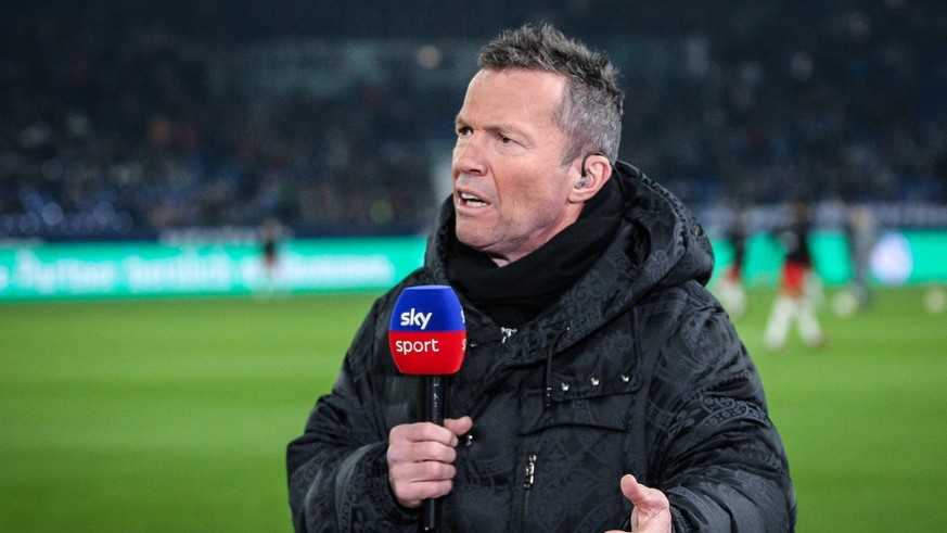 1. Fussball Bundesliga, Schalke 04 vs. VfB Stuttgart, 25.02.2023 Sky Experte Lothar Matthäus -- DFL REGULATIONS PROHIBIT ANY USE OF PHOTOGRAPHS AS IMAGE SEQUENCES AND/OR QUASI-VIDEO. *** 1 Football Bu ...