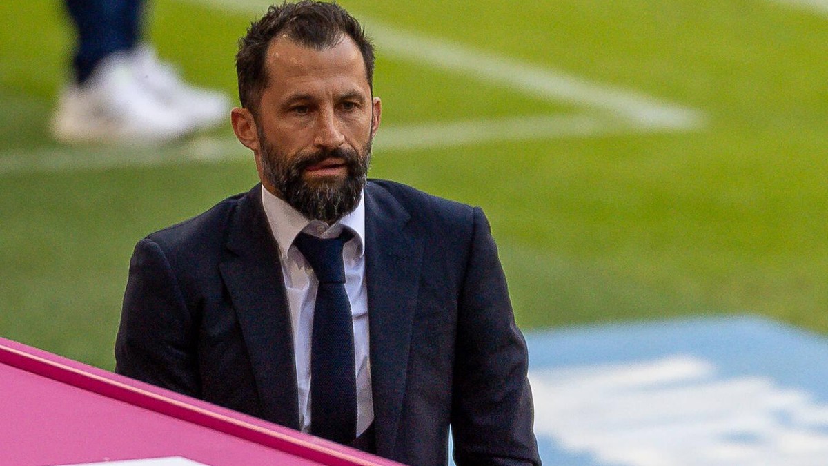 GER, FC Bayern Muechen vs. Union Berlin, Fussball, Bundesliga, 28. Spieltag, Saison 2020/2021, 09.04.2021 Hasan Salihamidzic, Sportvorstand FC Bayern Muenchen, GER, FC Bayern Muechen vs. Union Berlin, ...
