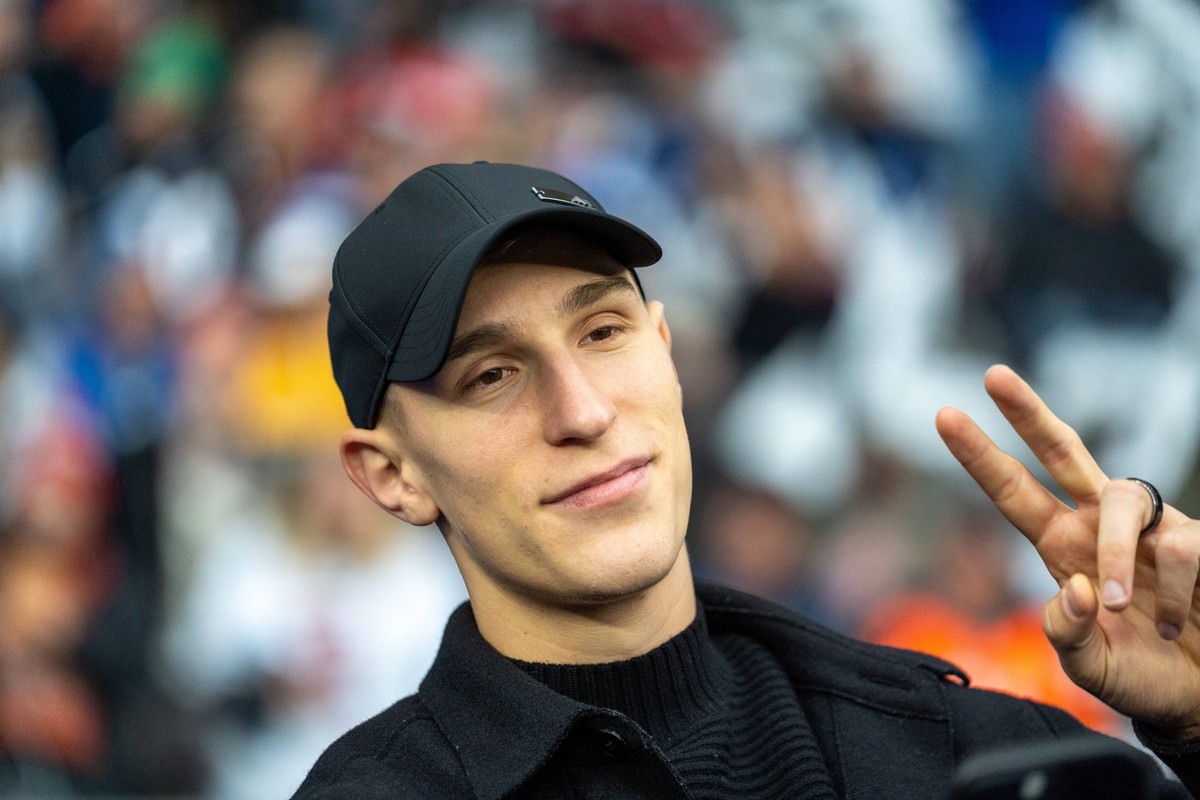 Deutschland, American Football, NFL, American Football Herren, USA Week 10, 2025/2026, Indianapolis Colts - Atlanta Falcons am 09.11. in Berlin Olympiastadion: Nico Schlotterbeck *** Germany, American ...