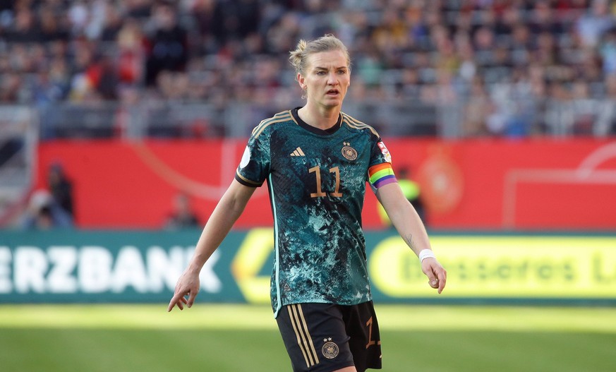 Nürnberg , Fußball Länderspiel Deutschland vs. Brasilien , Alexandra Popp GER Gemäß den Vorgaben des DFB Deutscher Fußball Bund ist es untersagt, in dem Stadion und/oder vom Spiel angefertigte Fotoauf ...