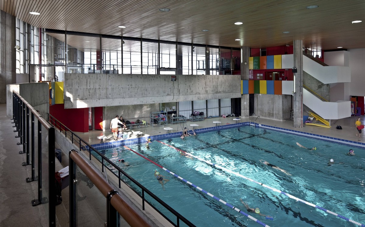 Firminy, Schwimmhalle, Le Corbusier, Posthum 1966-1969 Firminy, Swimming pool, Le Corbusier, Posthumous 1966-1969 Copyright: imageBROKER/FlorianxMonheim iblflm12765621.jpg Bitte beachten Sie die geset ...