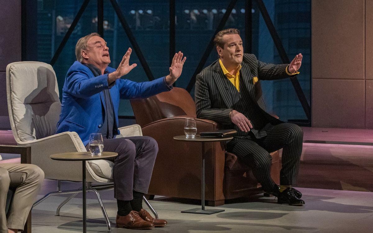 Georg Kofler (links) und Ralf Dümmel reagierten mit Unverständnis und Ärger, als sich Nico Rosberg in die geheimen Beratungen des "VapoWesp"-Gründer-Duos einmischte.