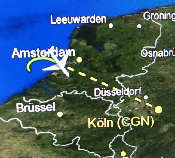 A picture shows the flight path of the Airbus A340 government aircraft carrying Chancellor Angela Merkel and the German delegation to the G20 summit in Buenos Aires which was forced to land shortly af ...