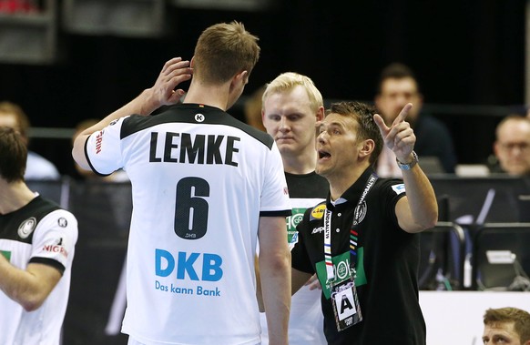 Finn Lemke, Trainer Christian Prokop / / Handball / Weltmeisterschaft WM Herren / Saison 2018/2019 / 17.01.2019 / Deutschland GER DHB vs. Serbien SRB / *** Finn Lemke Coach Christian Prokop Sports Han ...
