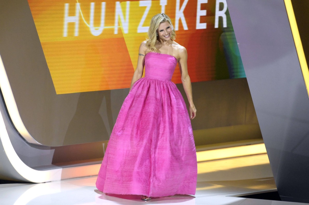 Michelle Hunziker in der ZDF-Unterhaltungsshow Wetten, dass.. live aus der Messe Friedrichshafen. Friedrichshafen, 19.11.2022 *** Michelle Hunziker in the ZDF entertainment show Wetten, dass live from ...