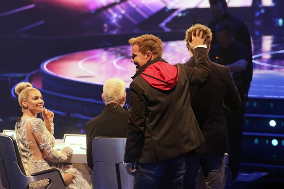 COLOGNE, GERMANY - APRIL 29: Shirin David, Dieter Bohlen and Oliver Geissen during the fourth event show and semi finals of the tv competition &#039;Deutschland sucht den Superstar&#039; (DSDS) at Col ...