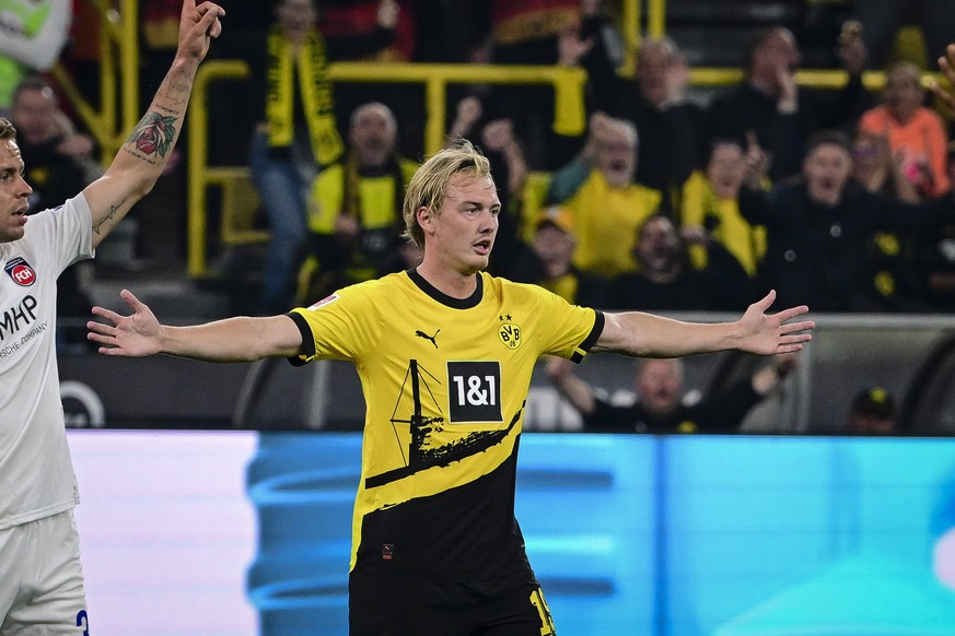 Torjubel zum 1:0 durch Julian Brandt 19 Borussia Dortmund, Borussia Dortmund vs. 1. FC Heidenheim, Fussball, 1. Bundesliga, 3. Spieltag, 01.09.2023 DFB regulations prohibit any use of photographs as i ...