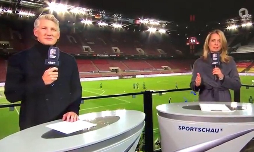 Jessy Wellmer (r.) und Bastian Schweinsteiger moderierten den "Sportschau"-Abend beim Nations-League-Spiel zwischen Deutschland und Schweiz.