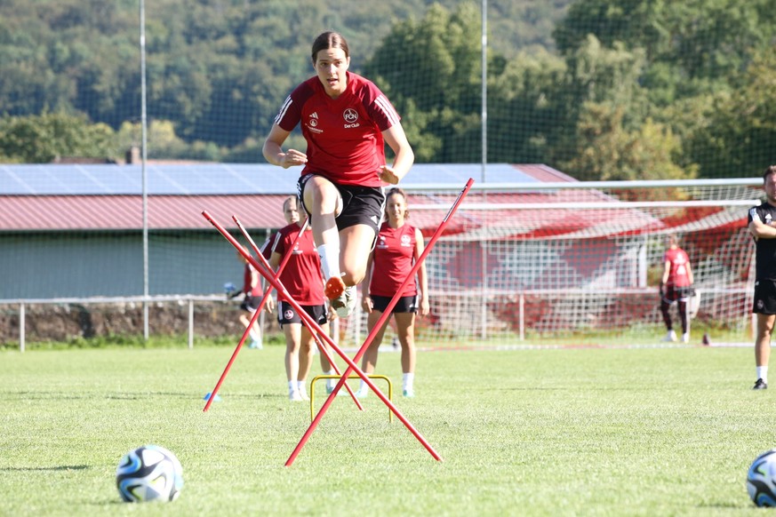 Lara Schmidt hat in diesem Sommer beim Aufsteiger aus FC Nürnberg unterschrieben.