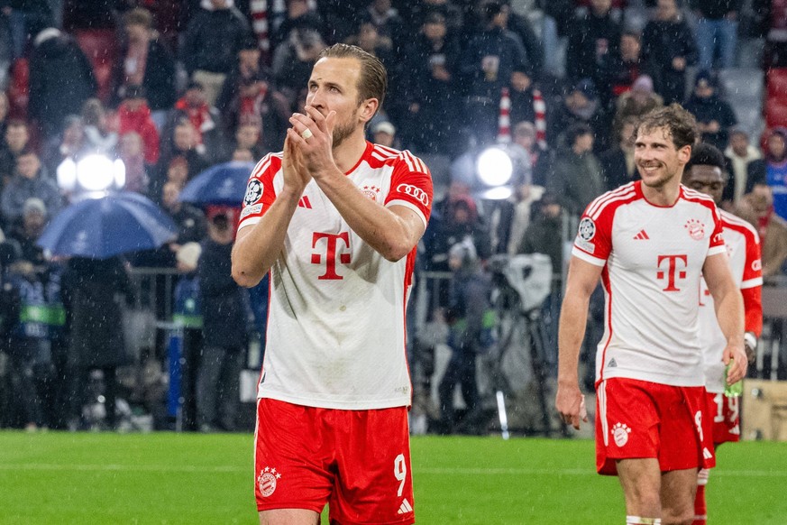 Harry Kane 9 FC Bayern Muenchen klatscht den Fans zu, FC Bayern Muenchen vs. Lazio Rom, Fussball, UEFA Champions League Achtelfinale Rueckspiel, 05.03.2024 DFB regulations prohibit any use of photogra ...