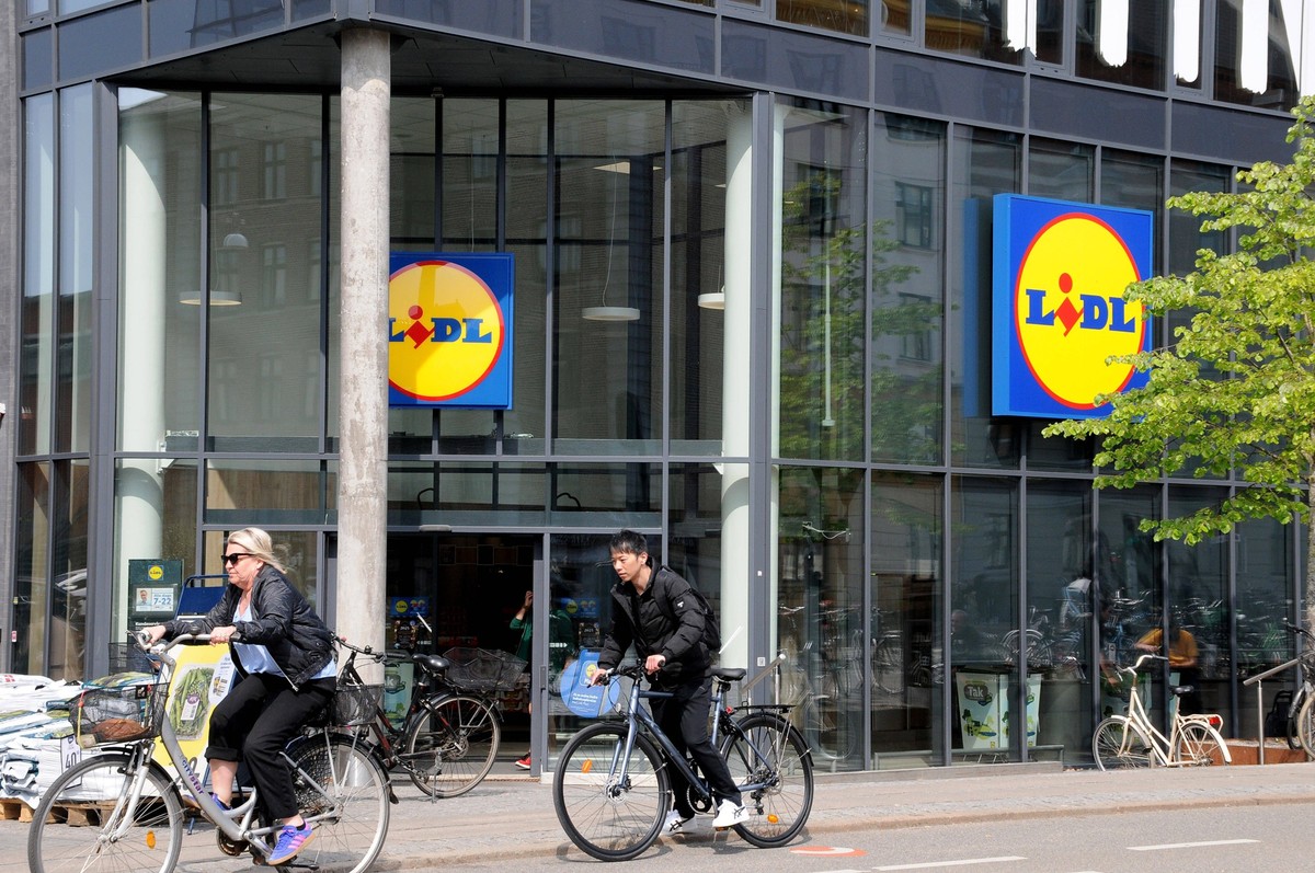 Copenhagen/ Denmark/1st. may 2025/German lidl grocery chain store n danish capital. Photo.Francis Joseph Dean/Dean Pictures Not for commercial use