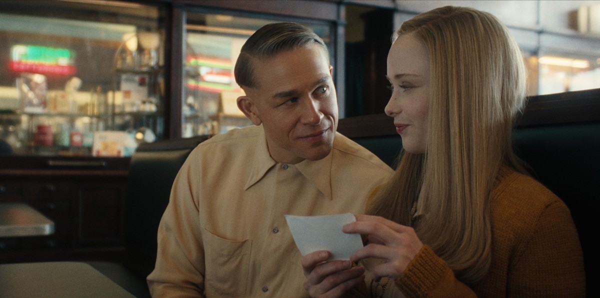 Monster: The Ed Gein Story. (L to R) Charlie Hunnam as Ed Gein, Suzanna Son as Adelina in episode 302 of Monster: The Ed Gein Story. Cr. Courtesy Of Netflix © 2025