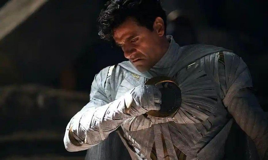 Oscar Isaac spielt in "Moon Knight" die Doppelrolle Marc Spector/Steven Grant.