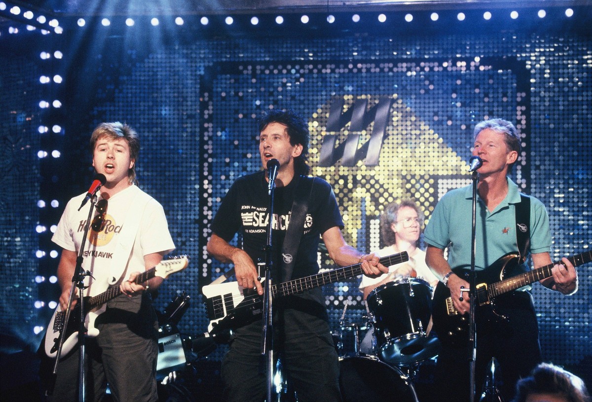 Die Popgruppe The Searchers bei einem Auftritt am 8.10.1989 *** Pop group The Searchers performing on 8 10 1989.