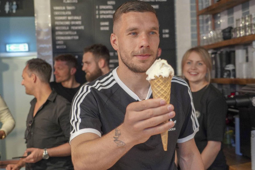 Lukas Podolski Eis