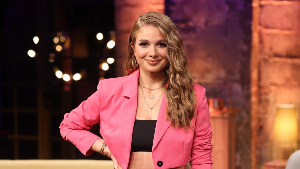 Moderatorin Lola Weippert
Die Verwendung des sendungsbezogenen Materials ist nur mit dem Hinweis und Verlinkung auf RTL+ gestattet.