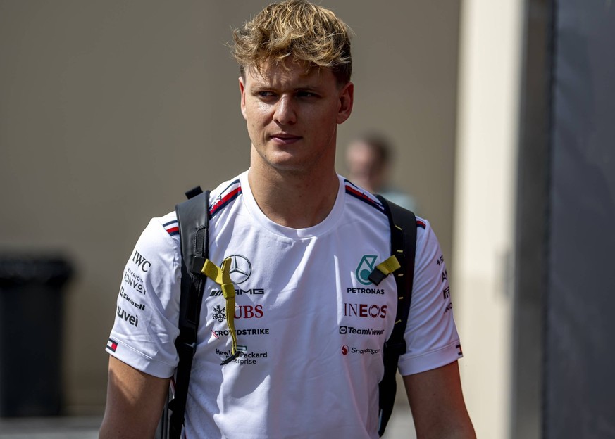 Abu Dhabi - 23-11-2023, Yas Marina Circuit, Mick Schumacher at the Formula 1 UAE Grand Prix 2023 Friday Formula 1 UAE Grand Prix 2023 Friday PUBLICATIONxNOTxINxNED x23269436x Copyright: