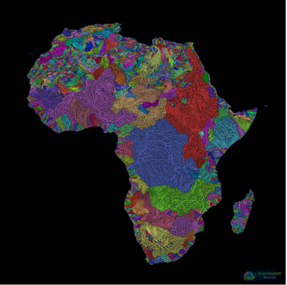 In Afrika befinden sich die Flüsse mit den zweit- und drittgrößten Einzugsgebieten der Welt: der Kongo (blau) mit einem Becken von 1,73 Millionen Quadratkilometern und der Nil (rot) mit Beckenbereich von 1,26 Millionen Quadratmeilen (3,25 Millionen km2). Der Nil ist der längste Fluss Afrikas (4.130 Meilen; 6.650 km), gefolgt vom Kongo: 4.700 km. 