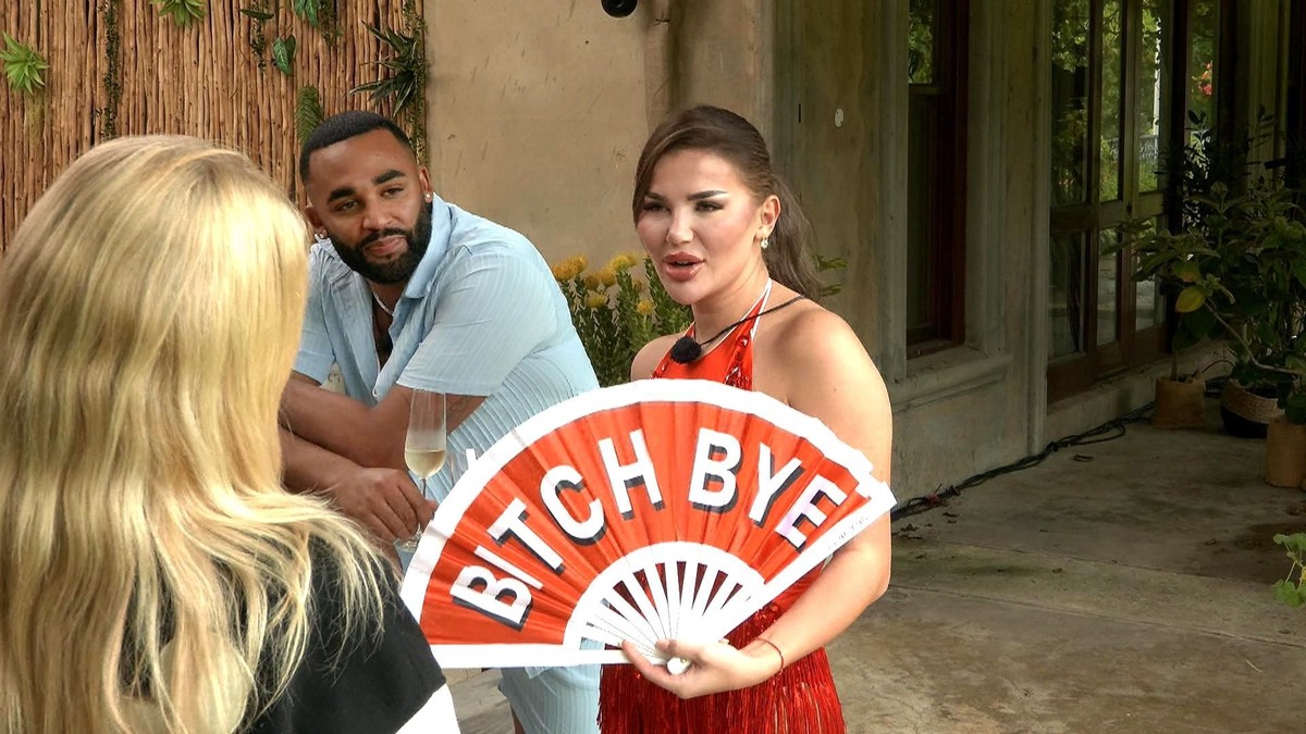 Michelle (l.), Emanuell und Kim Virginia
+++ Die Verwendung des sendungsbezogenen Materials ist nur mit dem Hinweis und Verlinkung auf RTL+ gestattet. +++
